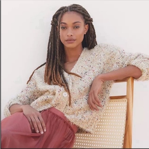 ANTHROPOLOGIE Cropped Shimmery Sweater Cardigan Button Front Tops Ivory XS NWT - Picture 2 of 6